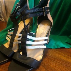 SOLD Gorgeous block heel sandal